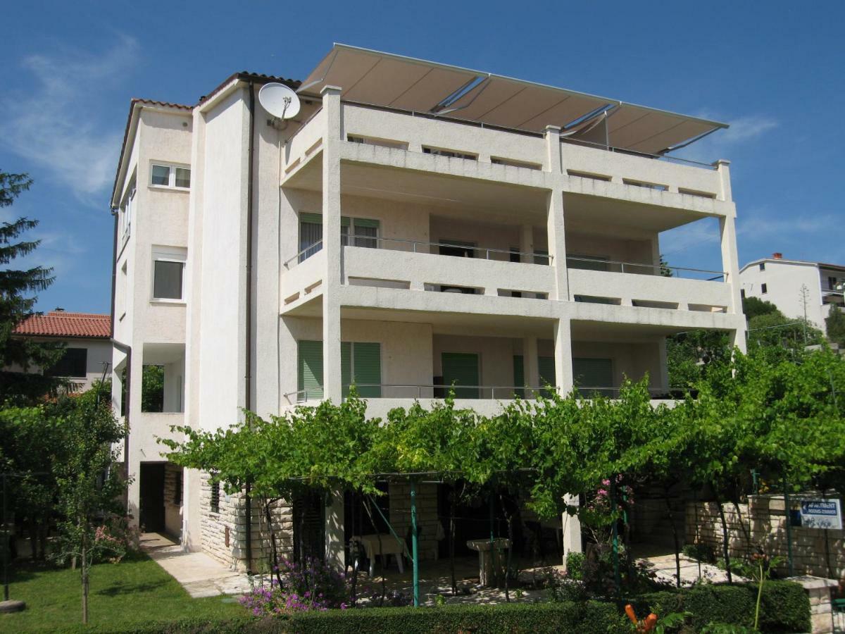Apartment Petrinic V بولا المظهر الخارجي الصورة