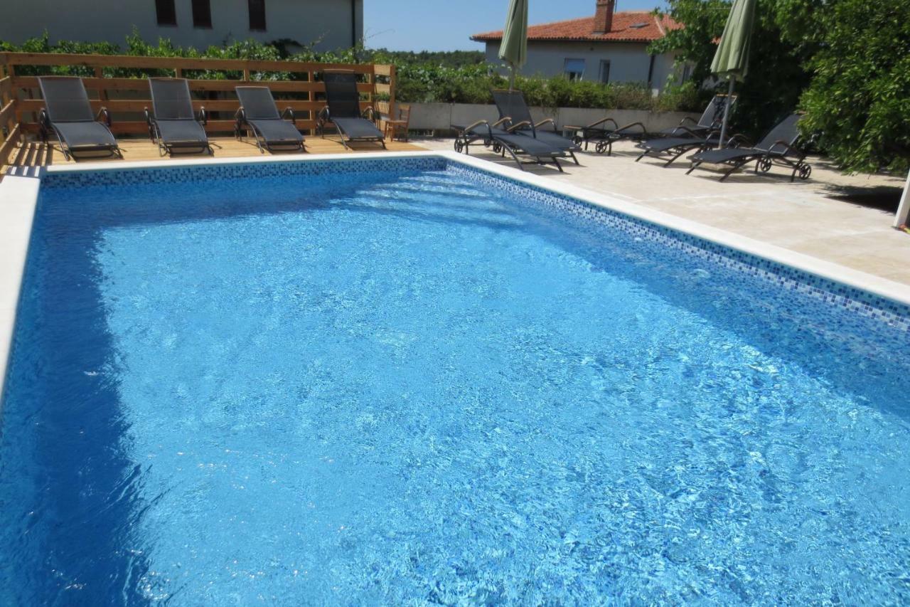 Apartment Petrinic V بولا المظهر الخارجي الصورة